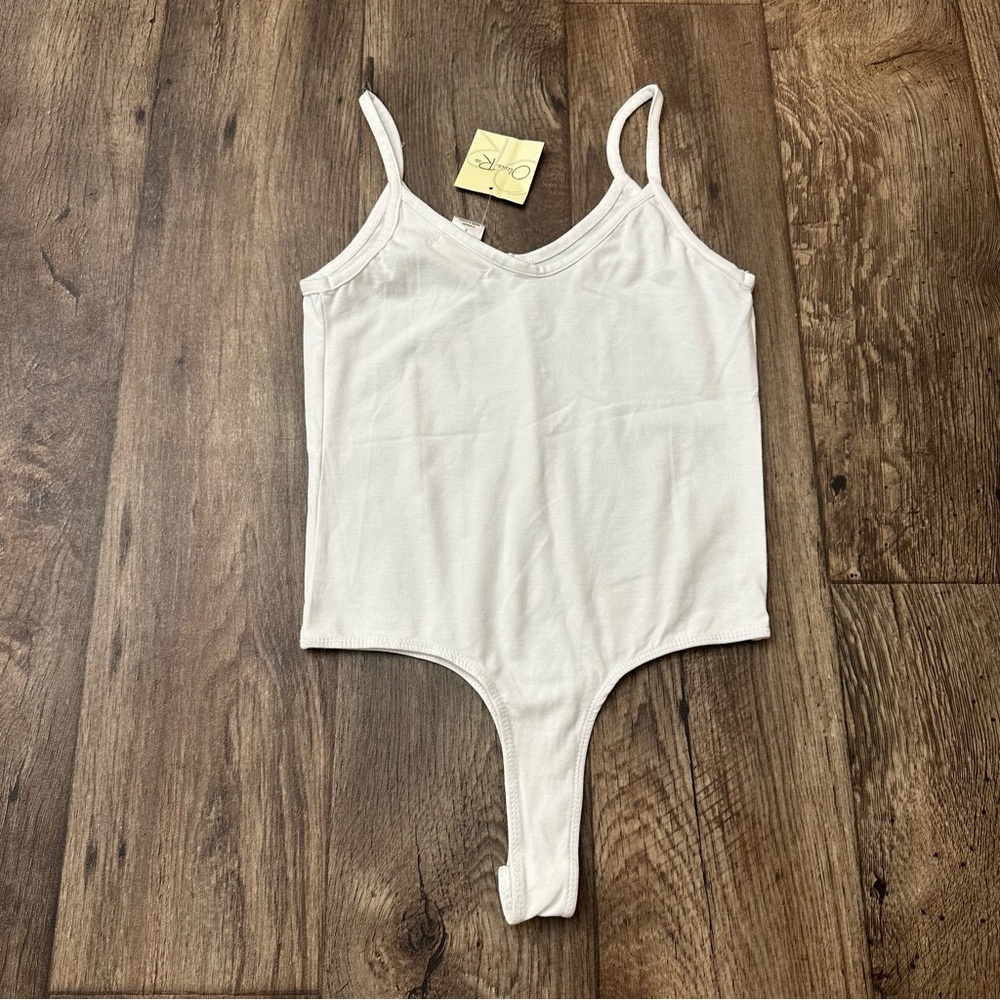 Olivia Rae bodysuit Pull On V Shape Women’s Size S White